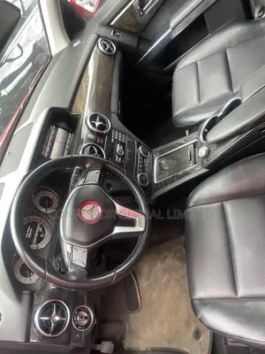 Mercedes-Benz GLK-Class 2013 Red
