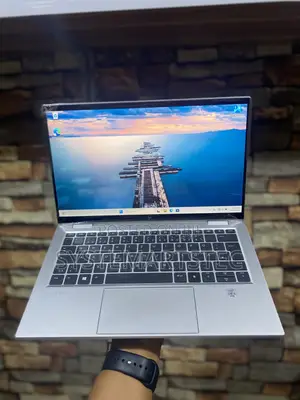 Laptop HP EliteBook x360 1030 G7 16GB Intel Core i5 SSD 256GB