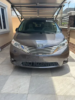 Toyota Sienna Limited AWD 7-Passenger 2013 Gray