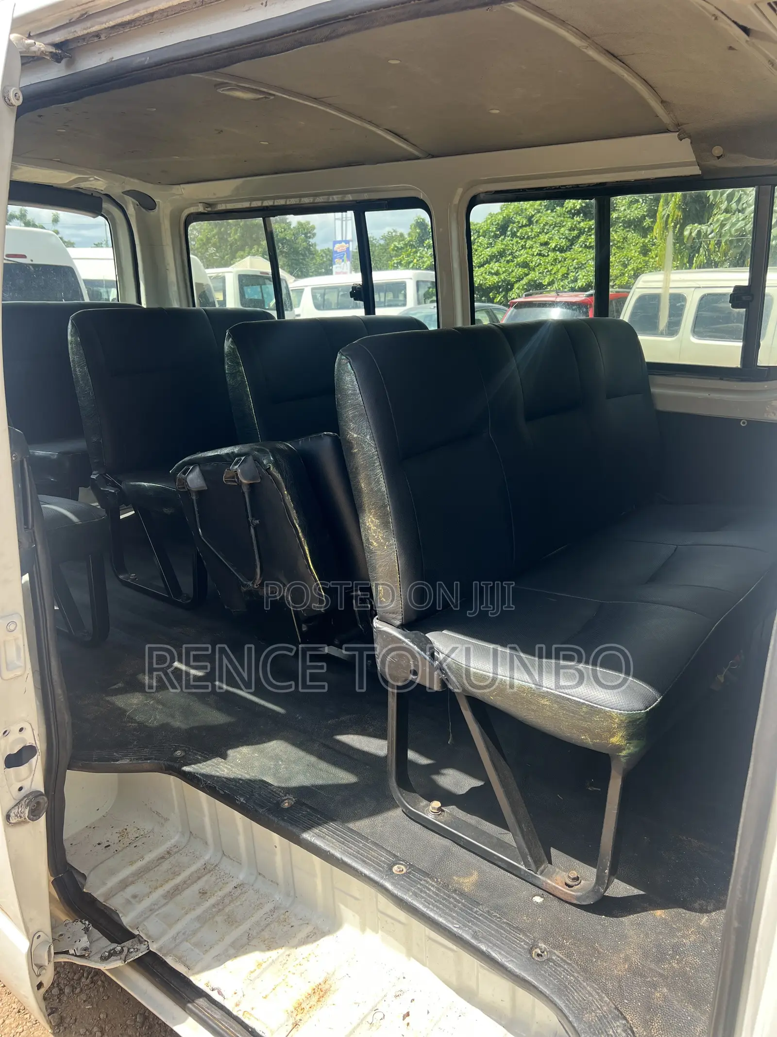 Toyota HiAce 2010 White