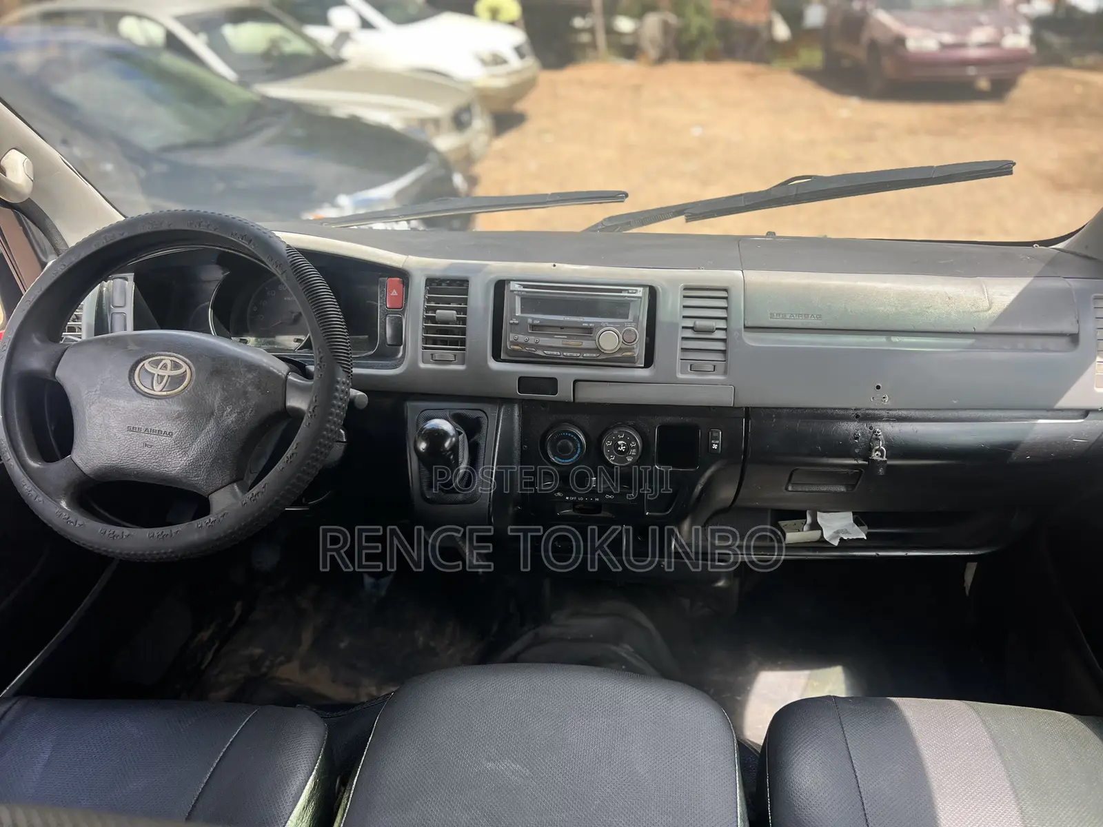 Toyota HiAce 2010 White