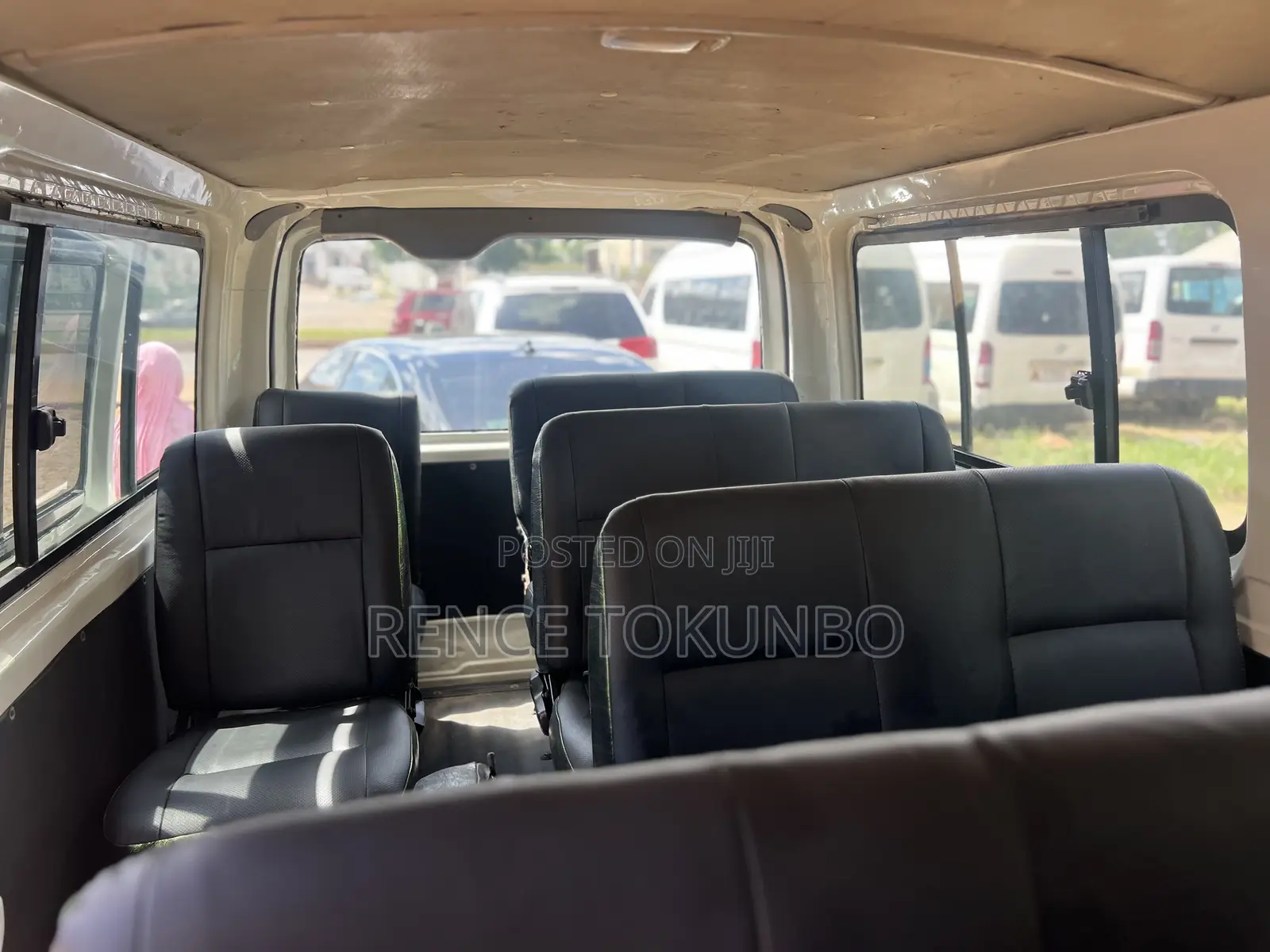 Toyota HiAce 2010 White