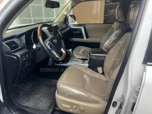 Toyota 4-Runner Limited 4WD 2010 White