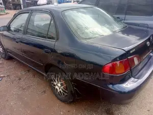 Toyota Corolla 2001 Blue