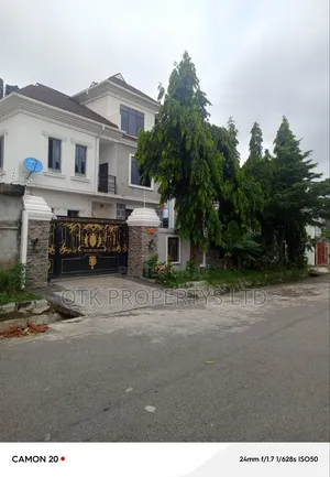 6bdrm Duplex in Gwarinpa.War College, Bunkoro for sale