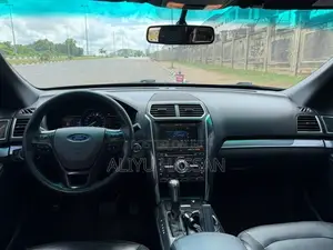 Ford Explorer 2016 Black
