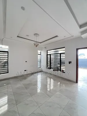 4bdrm Duplex in Ikota for rent