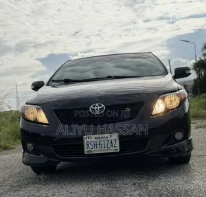 Toyota Corolla 2010 Black
