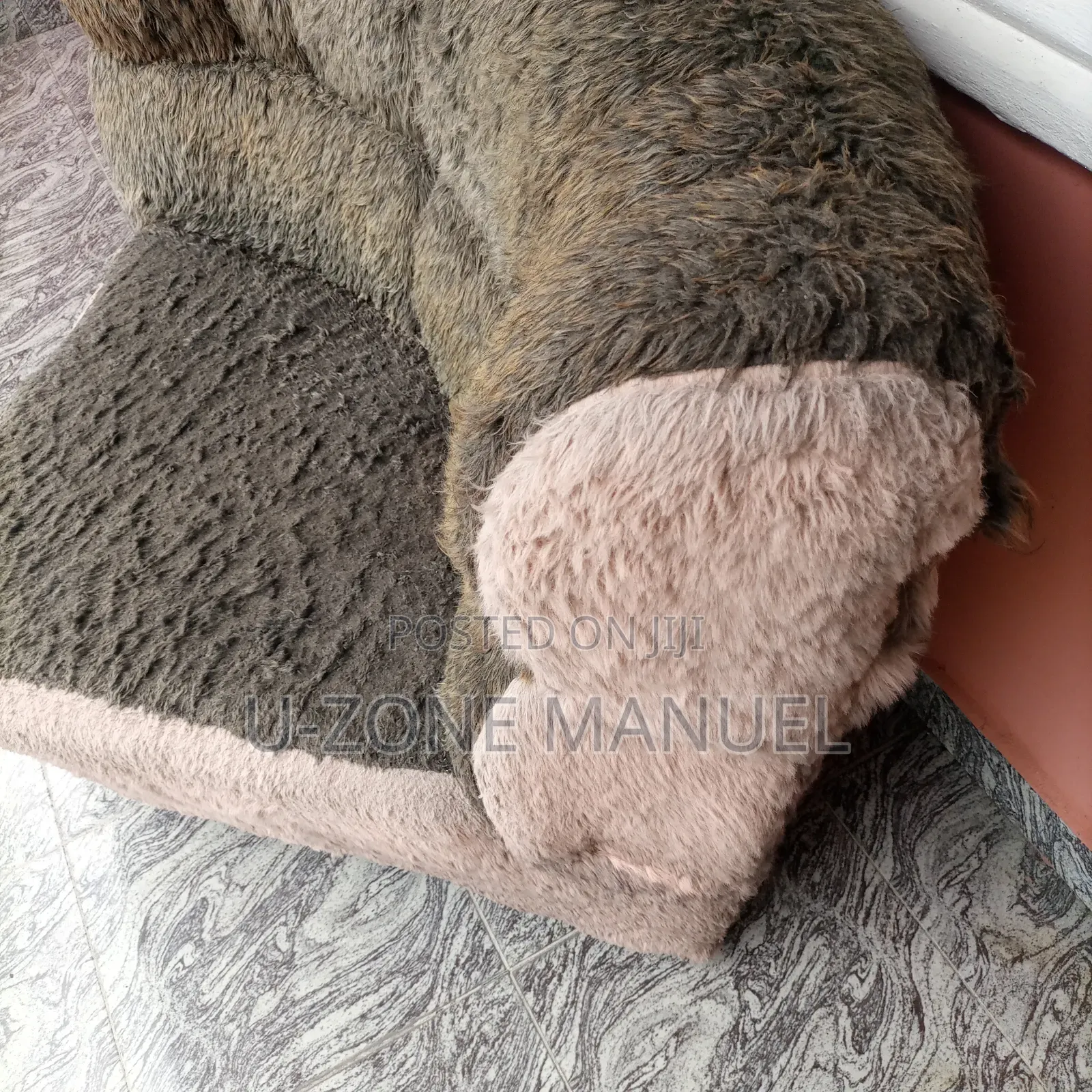 Single Pelt Armless Sofa & Two Single Executive Chair