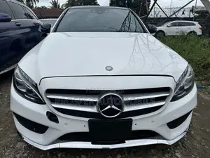 Mercedes-Benz C450 2016 White