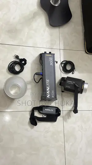 Nanlite Forza 300B Bi-Color LED Light | Complete Kit