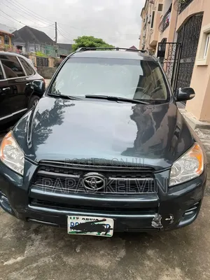 Toyota RAV4 3.5 2012 Green