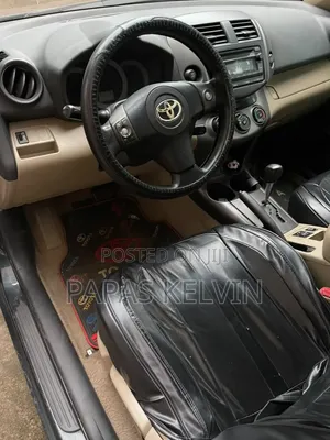 Toyota RAV4 3.5 2012 Green