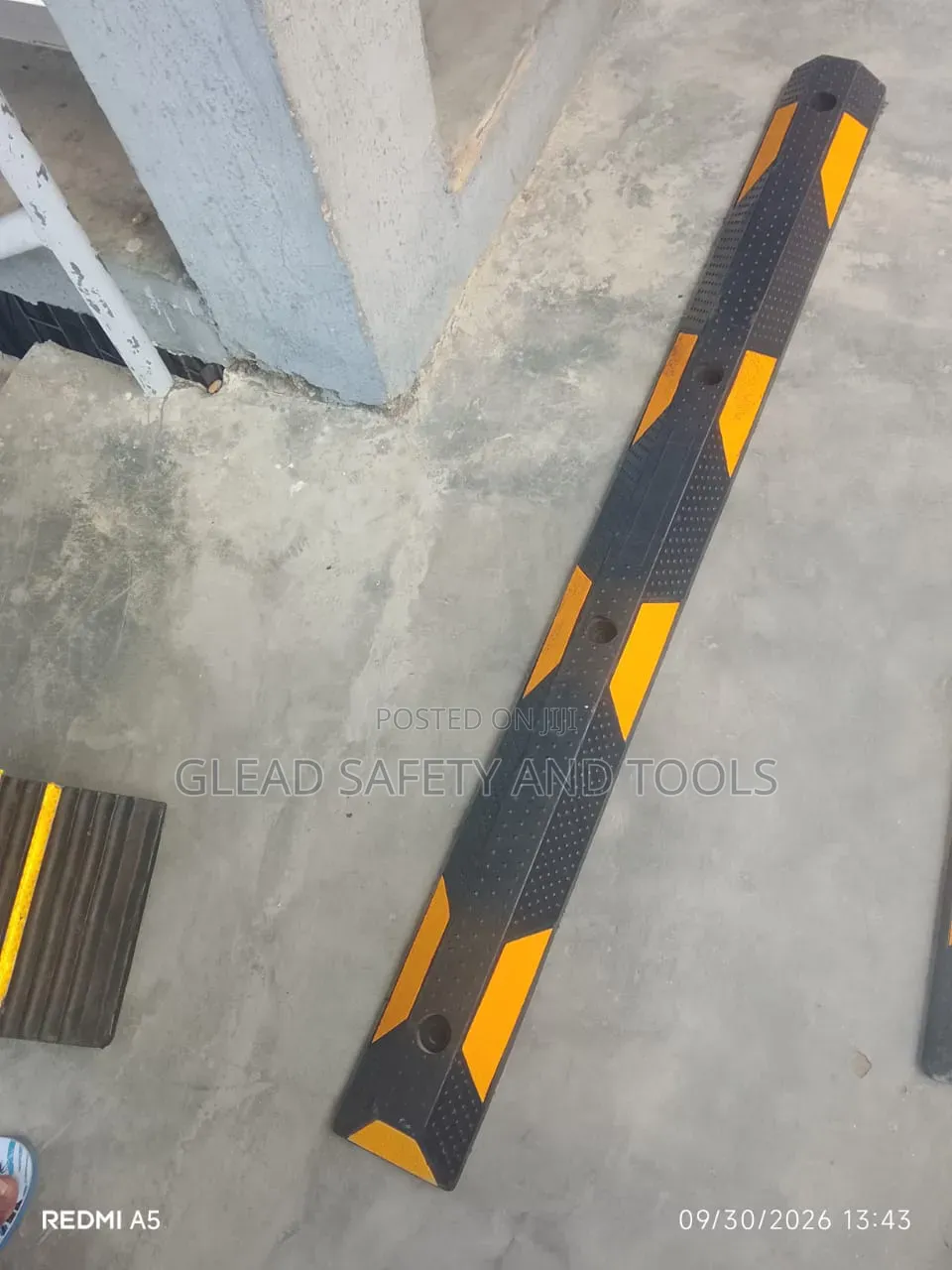 165cm Rubber Car Stopper