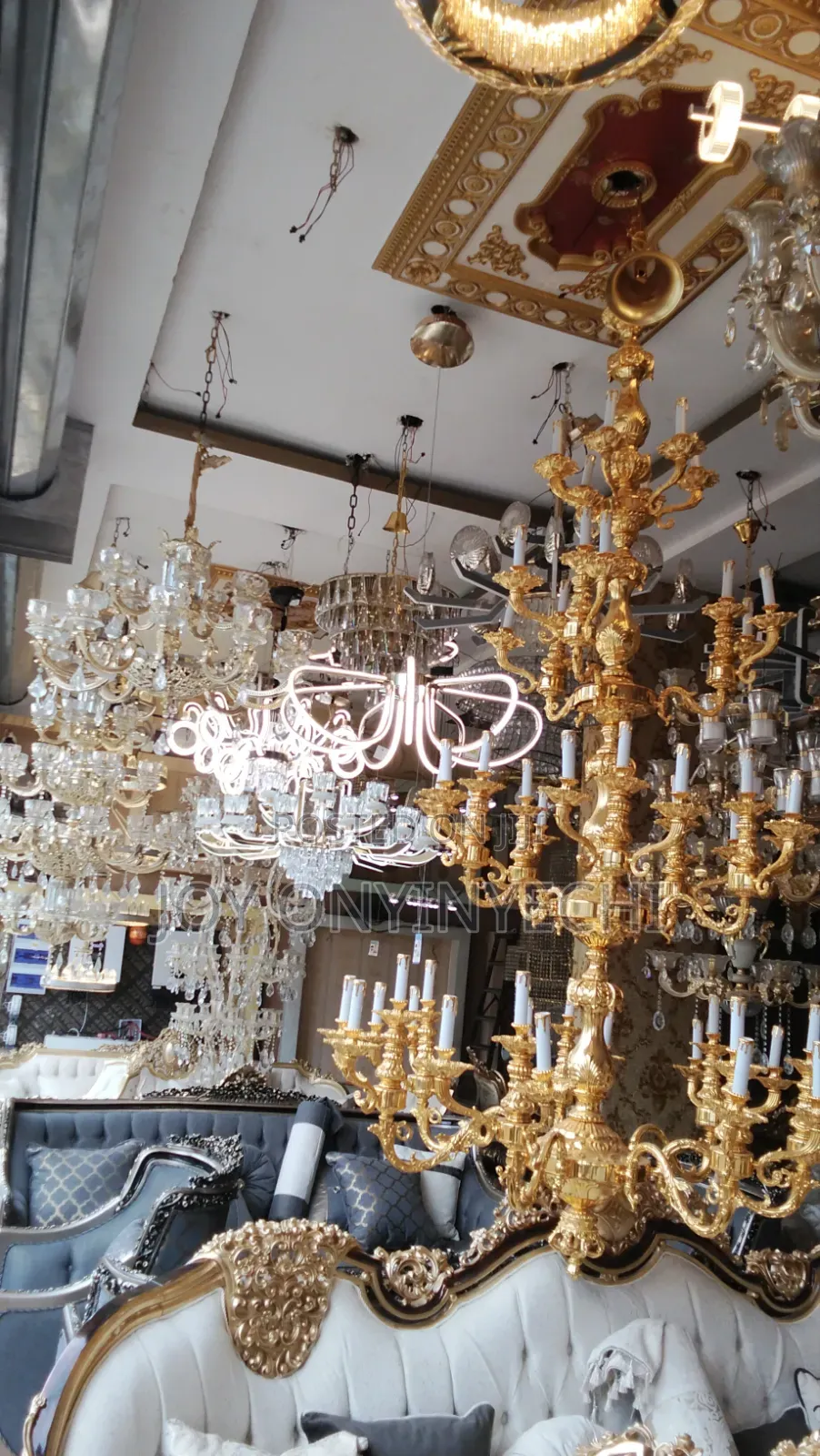 Modern Luxury Chandelier Light – Elegant Home Lighting
