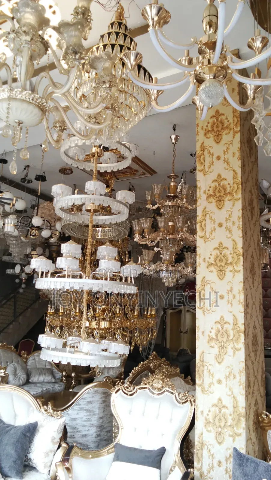 Modern Luxury Chandelier Light – Elegant Home Lighting