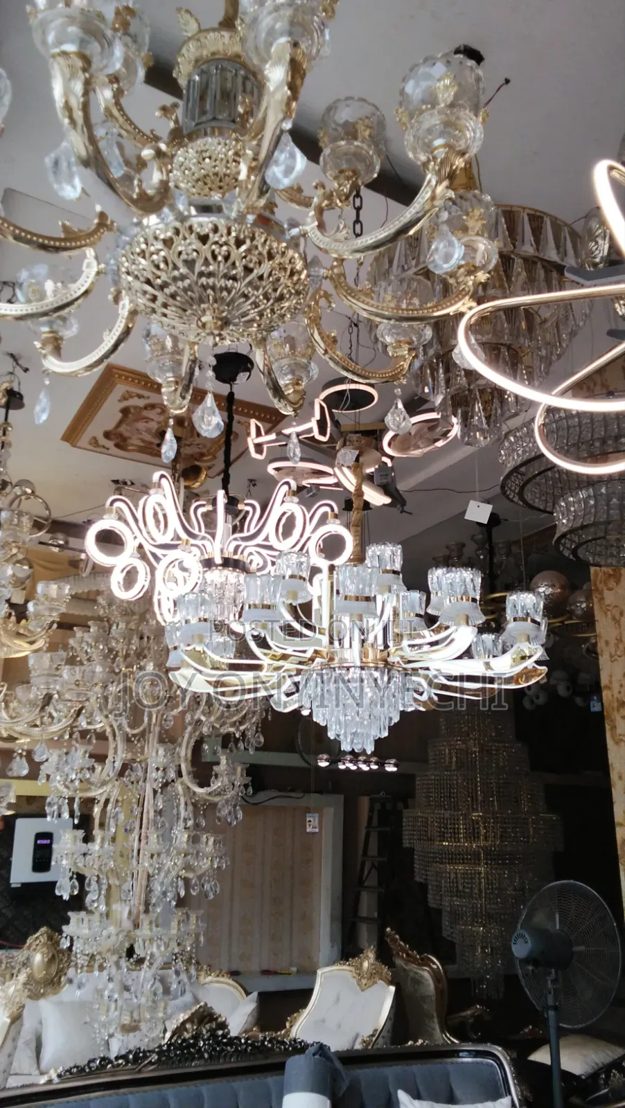 Modern Luxury Chandelier Light – Elegant Home Lighting