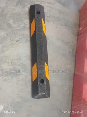 90cm Rubber Car Stopper