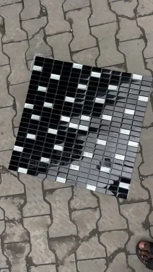 Thick Glass Mosaic Black and White