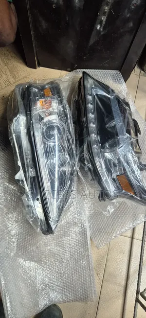 Head Lamp Rx 350 2015