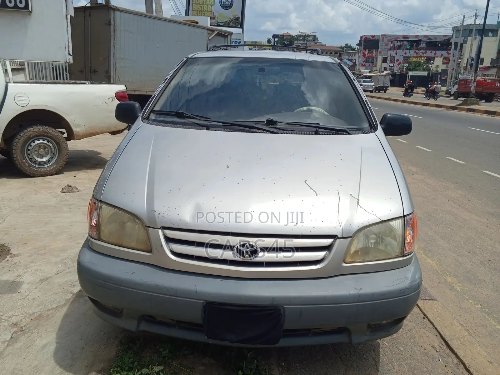 Toyota Sienna 2001 Silver