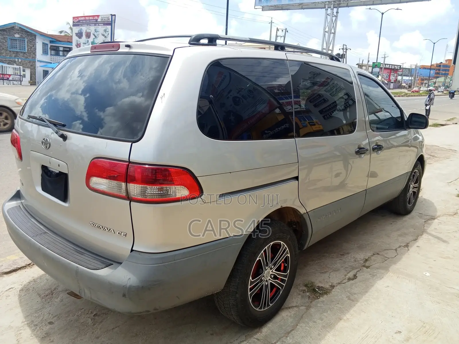 Toyota Sienna 2001 Silver