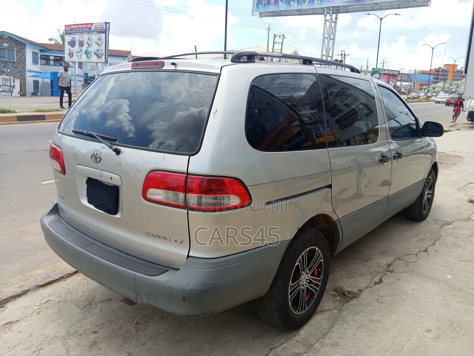 Toyota Sienna 2001 Silver