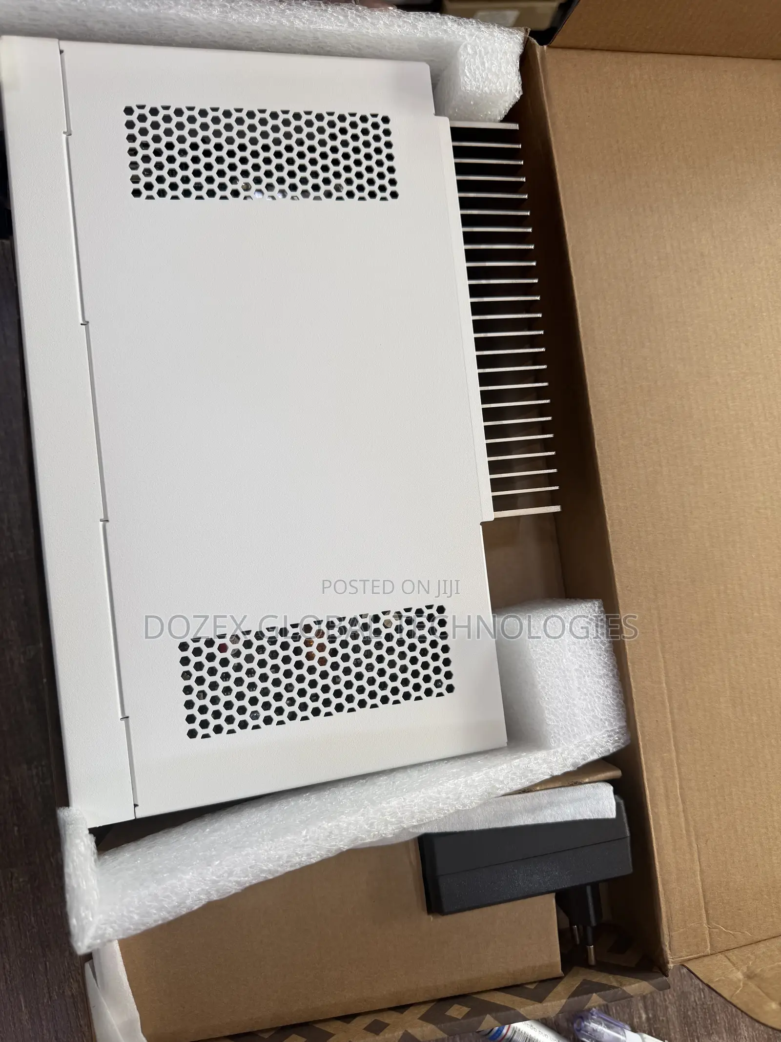 Mikrotik Cloud Router CCR2004-16G-2S+PC