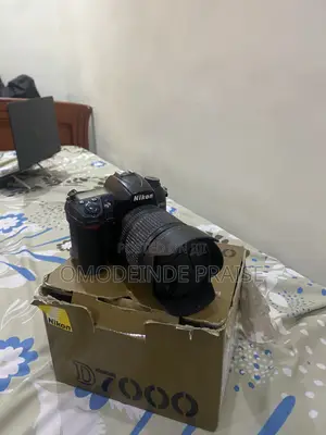 Nikon D7000