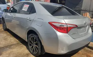 Toyota Corolla 2014 Silver