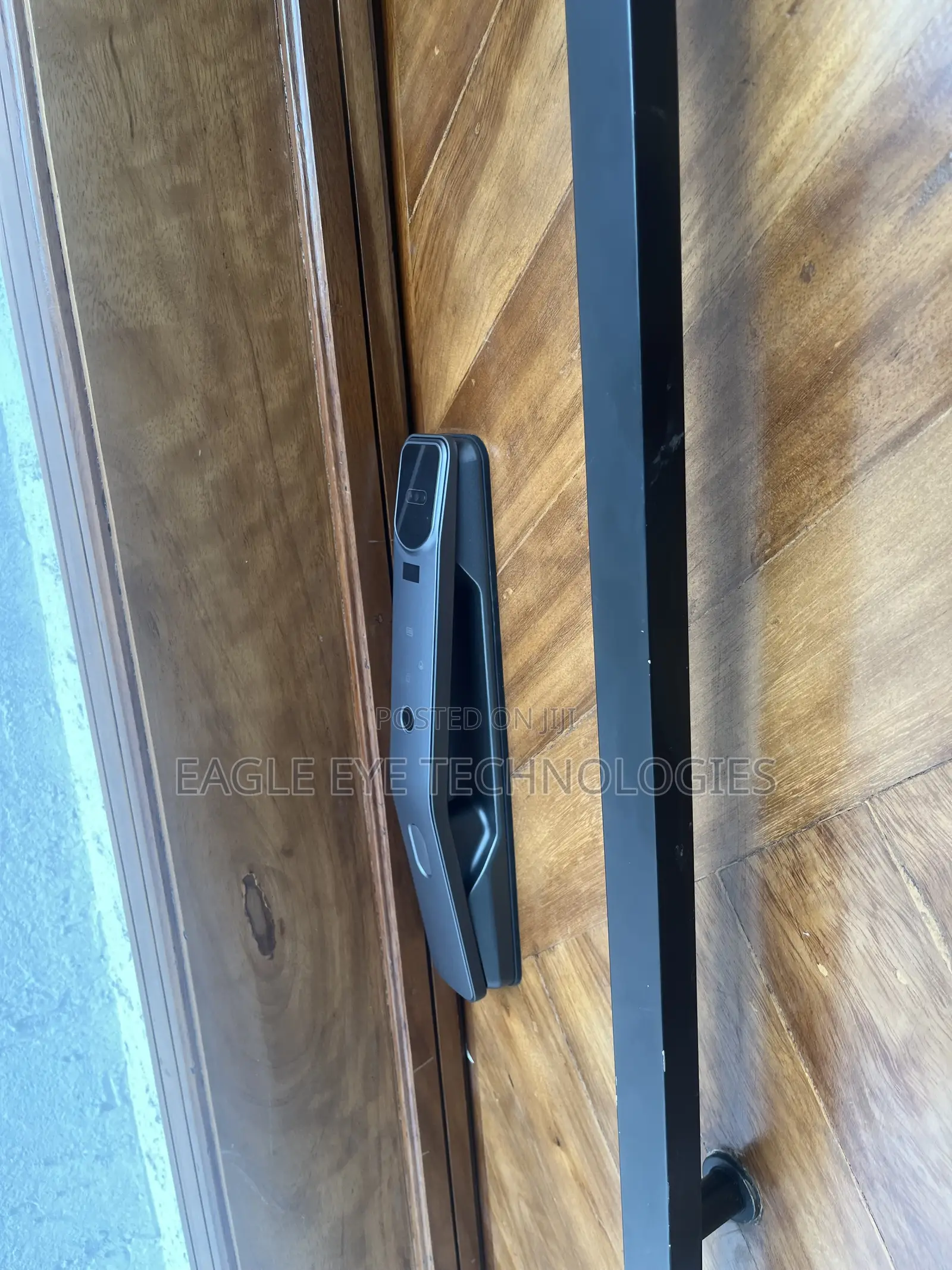 Smart Locks With Face Id and Fingerprint