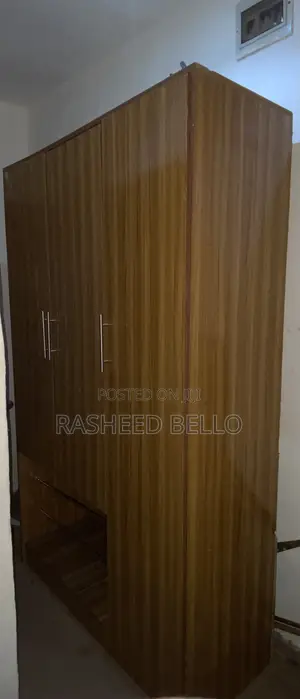 Wardrobe 3 Doors