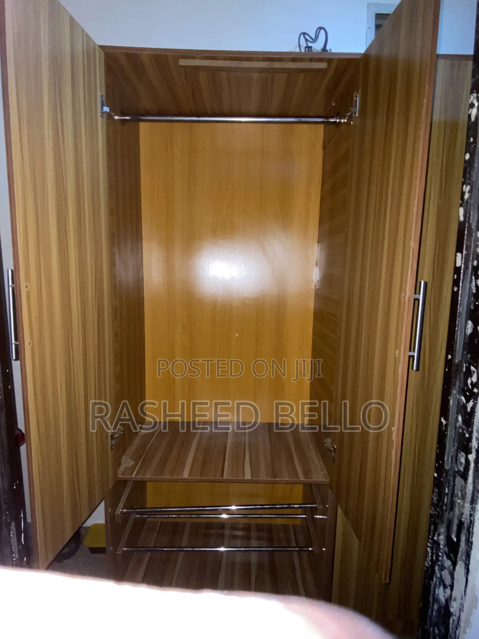 Wardrobe 3 Doors