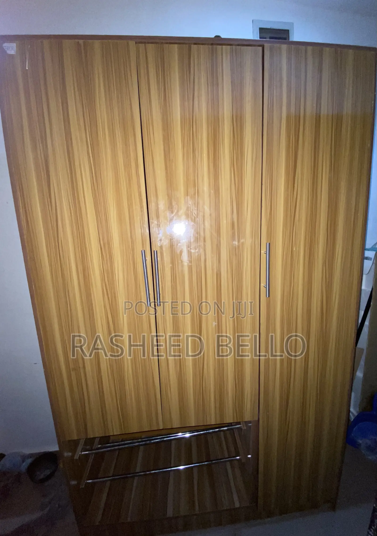 Wardrobe 3 Doors