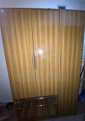 Wardrobe 3 Doors