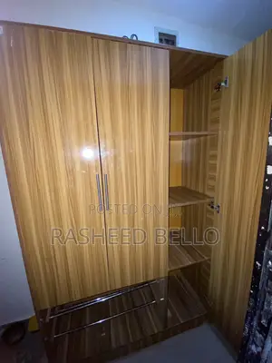 Wardrobe 3 Doors