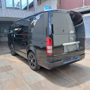 Toyota HiAce 2014 Black