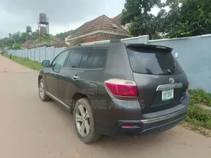 Toyota Highlander 2012 Gray
