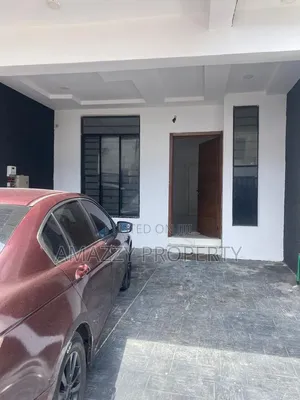 4bdrm Duplex in Ikota Lagos for rent