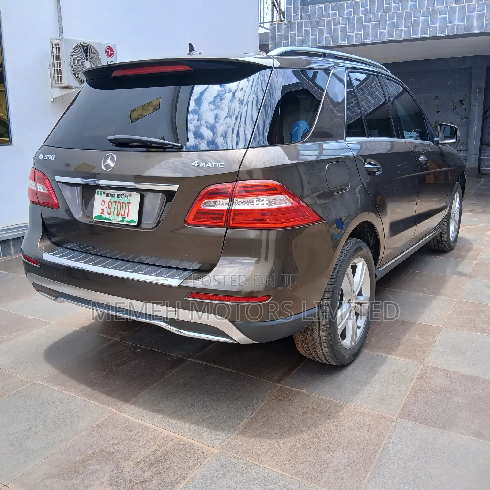 Mercedes-Benz M Class 2013 Brown