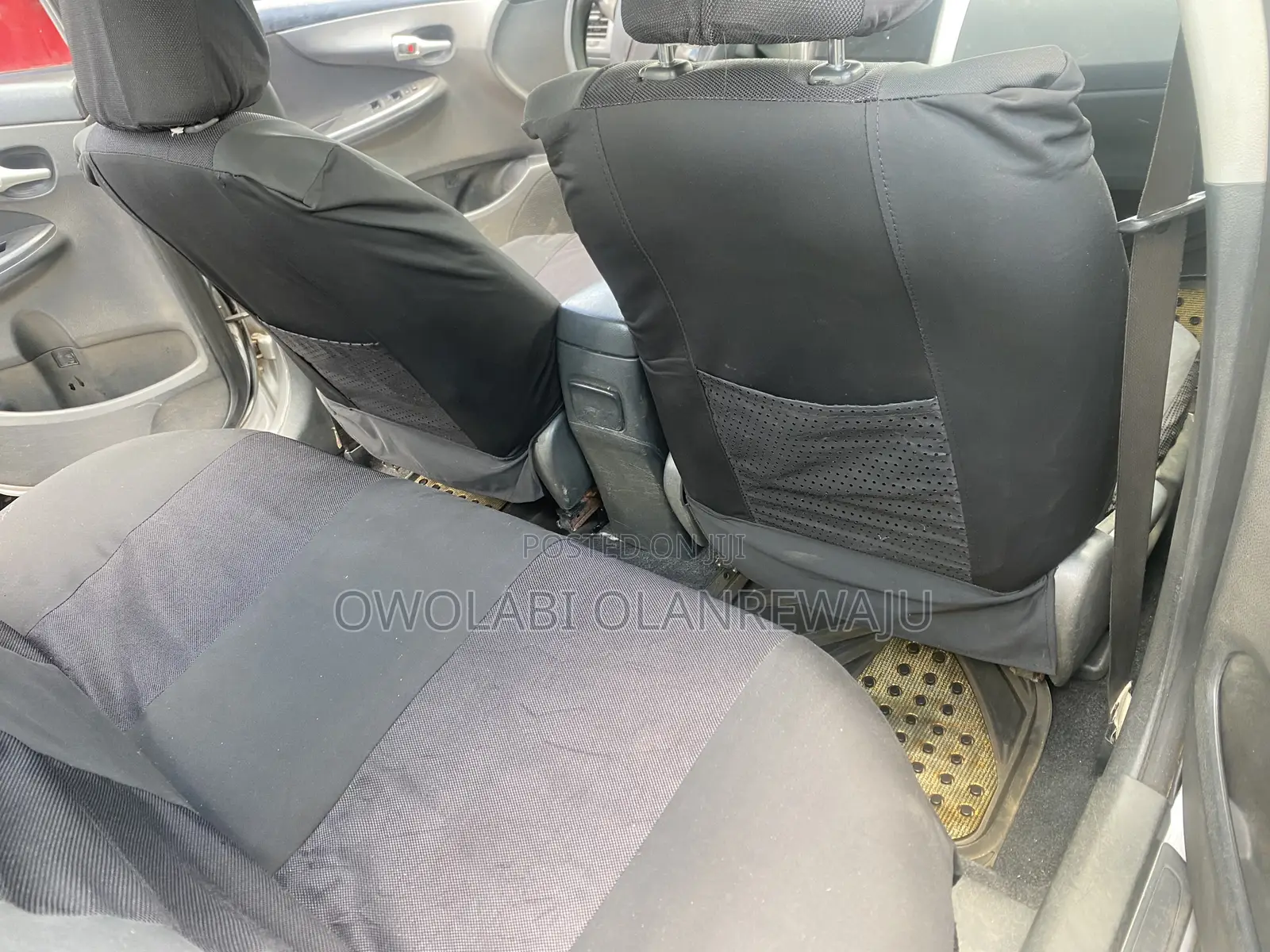 Toyota Corolla 2010 Silver