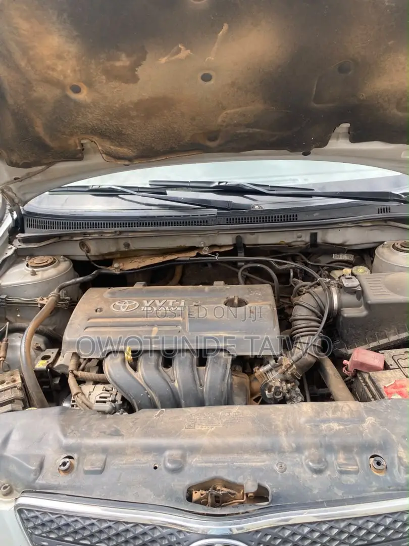 Toyota Corolla 2006 Silver