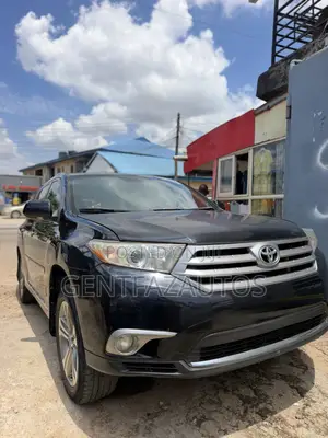Toyota Highlander Limited 2011 Black
