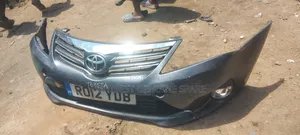 Complete Front Bumper Avensis 2014