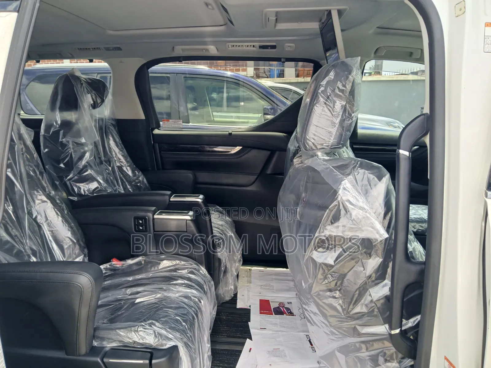 Toyota HiAce 2020 White
