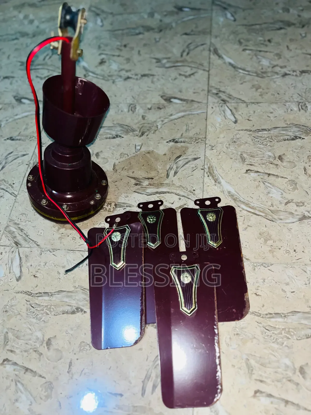 Short Blade Ceiling Fan