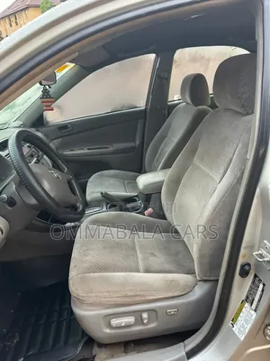 Toyota Camry 2004 Gray