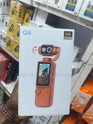 Q8 180" Pocket Camera