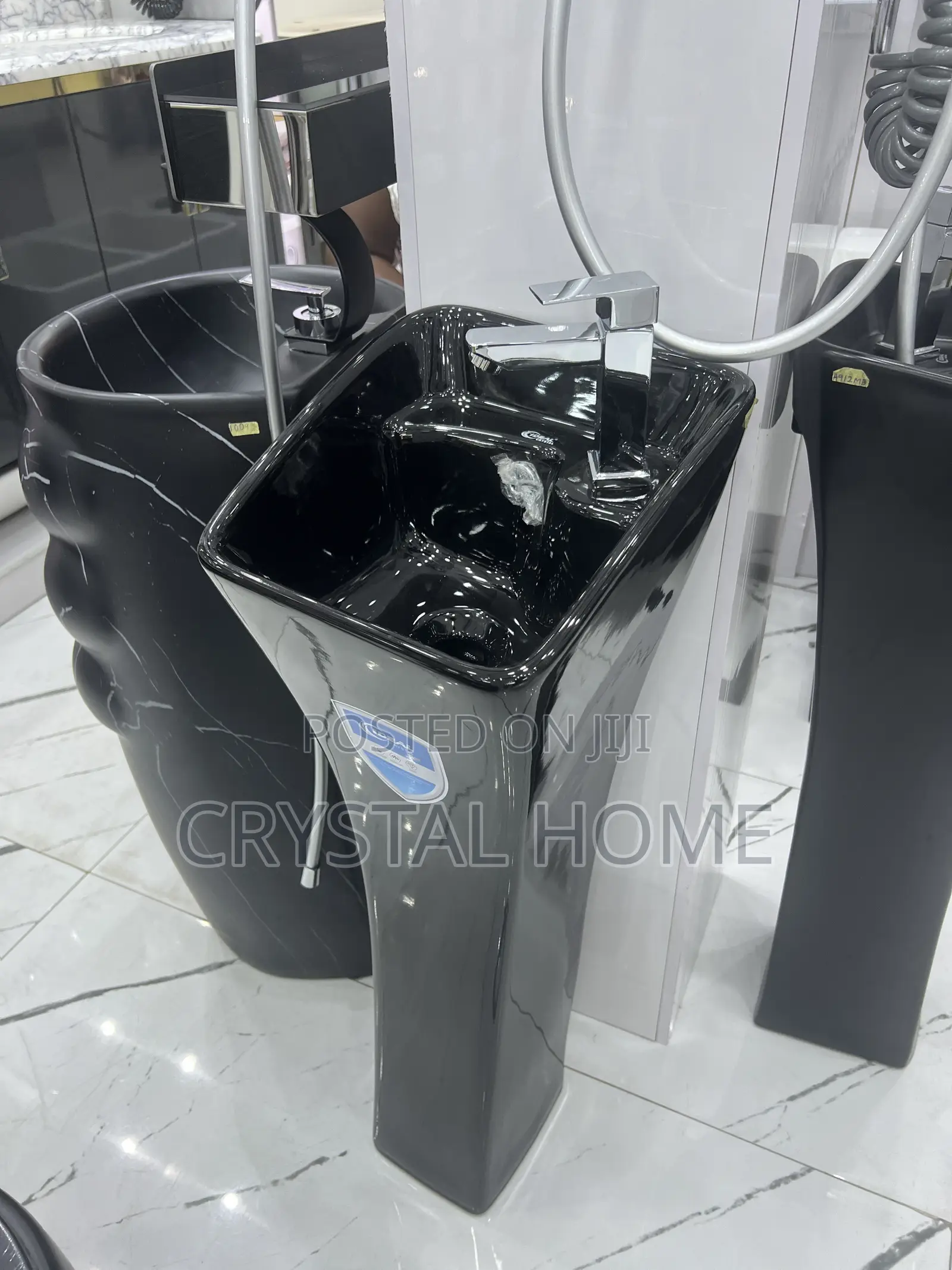 Free Standing Basin Shining Black