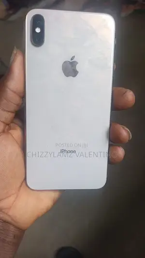 New Apple iPhone XS Max 64 GB Gold